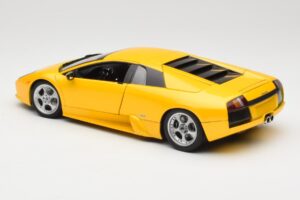 Lamborghini Murcielago LP640 Giallo Orion AUTOart 1:18 74511 Metal - imagen 7 de 8