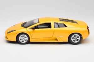 Lamborghini Murcielago LP640 Amarillo Bburago 1:18 23124646-M1 Metal - imagen 4 de 8