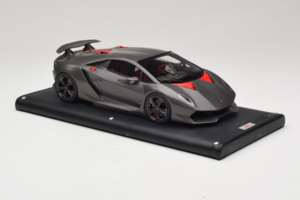 Lamborghini Sesto Elemento Matte Black MR Collection 1:18 LAMB054 Resina - imagen 4 de 6