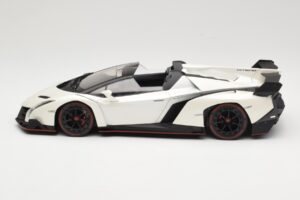 Lamborghini Veneno Roadster Blanco Con Línea Roja Kyosho 1:18 C09502W Metal - imagen 3 de 6