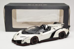 Lamborghini Veneno Roadster Blanco Con Línea Roja Kyosho 1:18 C09502W Metal - imagen 6 de 6