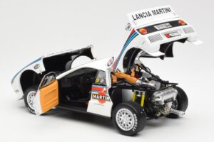 Lancia 037 Martini #1 W. Rohrl / C. Geistdorfer Winner Rally Monte Carlo 1983 Version Noche Kyosho 1:18 08306A Metal - imagen 5 de 8