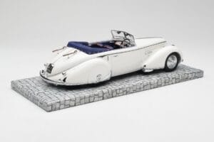 Lancia Astura Tipo 233 Corto Blanco Minichamps 1:18 107125330 Resina - imagen 2 de 6