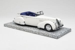Lancia Astura Tipo 233 Corto Blanco Minichamps 1:18 107125330 Resina - imagen 4 de 6