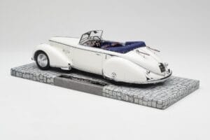 Lancia Astura Tipo 233 Corto Blanco Minichamps 1:18 107125330 Resina - imagen 5 de 6