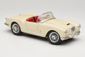 Lancia Aurelia B24 Spider Beige Bburago 1:18 3010-M2 Metal - imagen 6 de 8