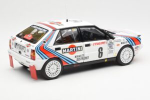 Lancia Delta HF 4WD #6 M. Biasion / T. Siviero Martini Rally Monte Carlo 1987 Kyosho 1:18 08960A Metal - imagen 3 de 8