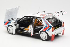 Lancia Delta HF 4WD #6 M. Biasion / T. Siviero Martini Rally Monte Carlo 1987 Kyosho 1:18 08960A Metal - imagen 5 de 8