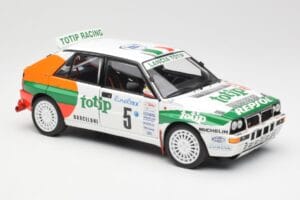 Lancia Delta HF Integrale Evo II Totip #5 A. Aghini / S. Farnocchia Rally Monte Carlo 1993 Kyosho 1:18 08348F Metal - imagen 6 de 8