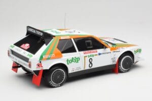 Lancia Delta S4 #8 D. Cerrato / G. Cerri Rally San Remo 1986 IXO 1:18 18RMC133 Metal - imagen 2 de 6
