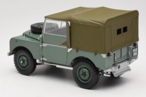 Land Rover 88 Series I Verde Minichamps 1:18 150168900 Metal - imagen 7 de 8