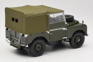 Land Rover 88 Series I Matt Green Minichamps 1:18 150168909 Metal - imagen 3 de 8