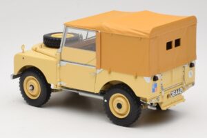 Land Rover 88 Series I RAF Beige Minichamps 1:18 150168911 Metal - imagen 7 de 8