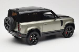 Land Rover Defender 90 HSE P400 L663 Pangea Green Metallic GT Spirit 1:18 GT517 Resina - imagen 2 de 6