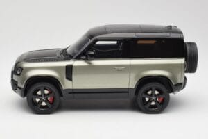 Land Rover Defender 90 HSE P400 L663 Pangea Green Metallic GT Spirit 1:18 GT517 Resina - imagen 3 de 6