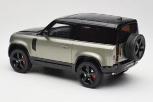 Land Rover Defender 90 HSE P400 L663 Pangea Green Metallic GT Spirit 1:18 GT517 Resina - imagen 5 de 6