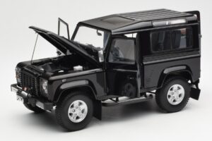 Land Rover Defender 90 Santorini Negro Metalizado Kyosho 1:18 08901BK Metal - imagen 2 de 8