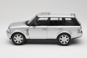 Land Rover Range Rover L322 Plata Welly 1:18 12536W Metal - imagen 4 de 8
