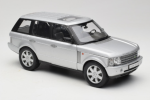 Land Rover Range Rover L322 Plata Welly 1:18 12536W Metal - imagen 6 de 8