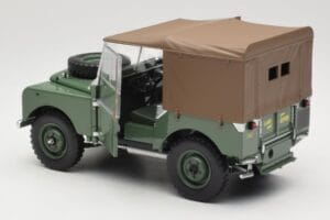 Land Rover Series 1 88 Verde Minichamps 1:18 150168912 Metal - imagen 5 de 8