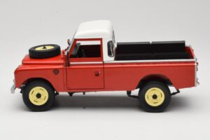 Land Rover Series I 109 Pickup Rojo Eagle Collectibles 1:18 440500 Metal - imagen 4 de 8