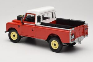 Land Rover Series I 109 Pickup Rojo Eagle Collectibles 1:18 440500 Metal - imagen 7 de 8