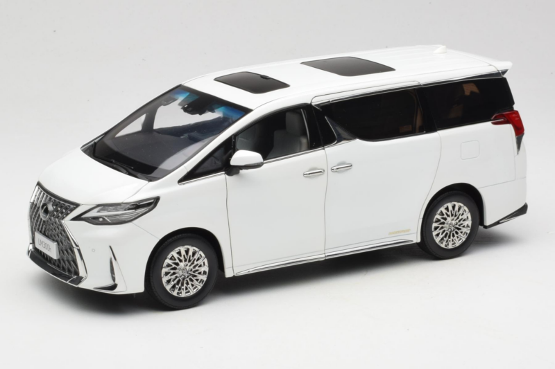 Lexus LM300h White Pearl Kyosho 1:18 08963WP Metal