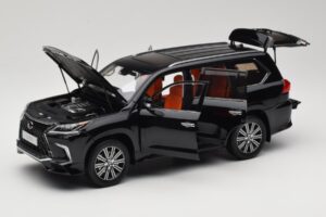 Lexus LX570 J200 Negro LCD 1:18 LCD18010-BL Metal - imagen 2 de 8