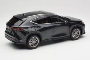 Lexus NX450h+ AZ20 Negro Kyosho 1:18 08968GBK Resina - imagen 3 de 8