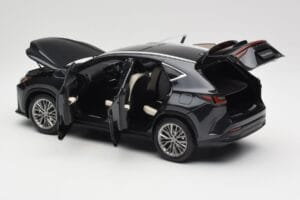 Lexus NX450h+ AZ20 Negro Kyosho 1:18 08968GBK Resina - imagen 5 de 8