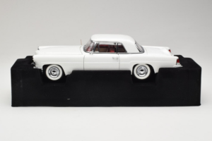 Lincoln Continental Mark II Blanco Road Signature 1:18 20078-P1 Metal - imagen 3 de 6