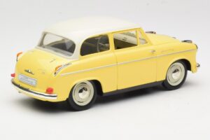 Lloyd Alexander TS Amarillo Revell 1:18 08958 Metal - imagen 3 de 8