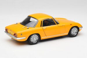 Lotus Elan S/E Racing Amarillo AUTOart 1:18 75352 Metal - imagen 3 de 8