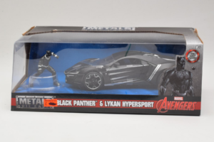 Lykan HyperSport Black Panther Con Figura Metals Diecast 1:24 99723 Metal