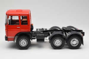 MAN 16304 F7 Rojo Road Kings 1:18 RK180053 Metal - imagen 4 de 8