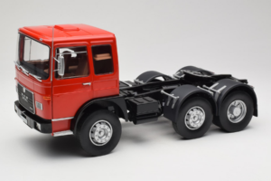 MAN 16304 F7 Rojo Road Kings 1:18 RK180053 Metal