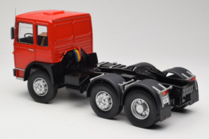MAN 16304 F7 Rojo Road Kings 1:18 RK180053 Metal - imagen 7 de 8