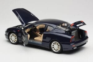 Maserati 3200 GT Negro Bburago 1:18 3371 Metal - imagen 5 de 8
