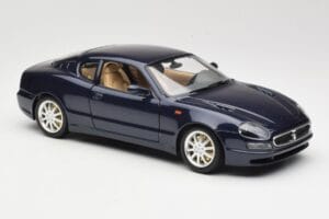 Maserati 3200 GT Negro Bburago 1:18 3371 Metal - imagen 6 de 8