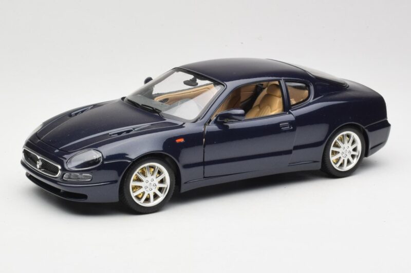 Maserati 3200 GT Negro Bburago 1:18 3371 Metal