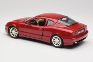 Maserati 3200 GT Rojo Oscuro Bburago 1:18 3341-M2 Metal - imagen 7 de 8