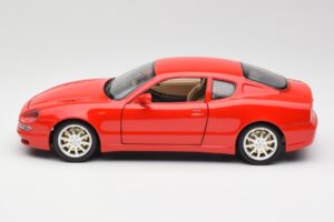 Maserati 3200 GT Rojo Bburago 1:18 3341 Metal - imagen 4 de 8