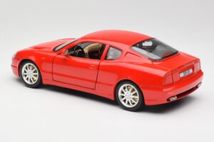 Maserati 3200 GT Rojo Bburago 1:18 3341 Metal - imagen 7 de 8