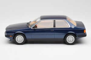 Maserati Biturbo Coupe Azul Oscuro Metálico Minichamps 1:18 107123500 Metal - imagen 3 de 6