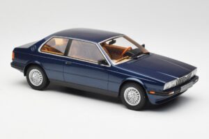 Maserati Biturbo Coupe Azul Oscuro Metálico Minichamps 1:18 107123500 Metal - imagen 4 de 6