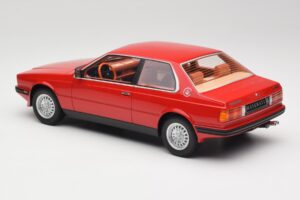 Maserati BiTurbo Coupe Rosso Corsa Minichamps 1:18 107123501 Resina - imagen 5 de 6