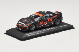 Maserati GranTurismo MC GT4 #32 J. Sicart Maserati MC 2010 Minichamps 1:43 400101232 Metal - imagen 2 de 5