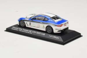 Maserati GranTurismo MC GT4 #9 Moncada / Petrini Maserati MC 2010 Minichamps 1:43 400101209 Metal - imagen 3 de 5