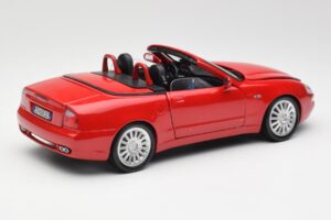 Maserati GT Spyder Rojo Bburago 1:18 34097 Metal - imagen 3 de 8
