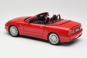 Maserati GT Spyder Rojo Bburago 1:18 34097 Metal - imagen 5 de 8